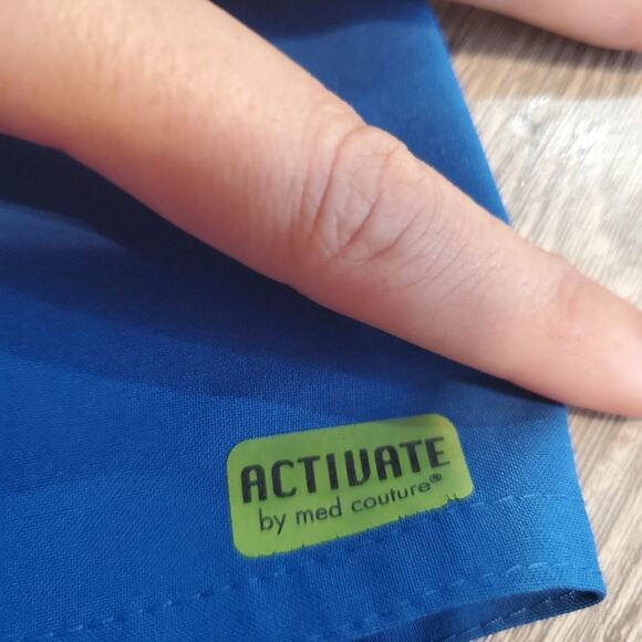 Activate by med couture womens 3xl scrub top - Picture 6 of 11